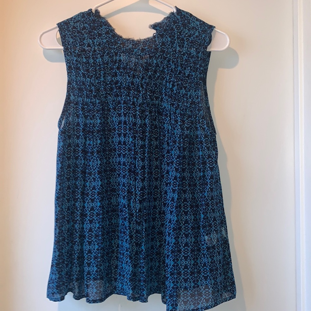 Lucky Brand top